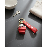 3D PVC Figure Keychain - Peanuts - Snoopy On Doghouse