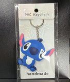 PVC Keychain - Lilo & Stitch - Stitch Sitting With Paws Up - foto real del paquete
