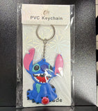 PVC Keychain - Lilo & Stitch - Stitch Sitting Laughing - foto real del paquete