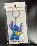 PVC Keychain - Lilo & Stitch - Stitch With Ray Gun - foto real del paquete