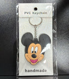 PVC Keychain - Mickey Mouse & Friends - Mickey Mouse Face - foto real del paquete