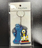 PVC Keychain - Monsters University - Mike & Sully University - foto real del paquete