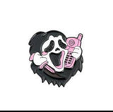 Enamel Pin - Scream - Ghostface Holding Pink Phone