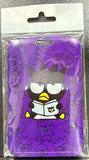 ID Card Badge Holder - Sanrio - Badtz-Maru Reading a Book - foto real del paquete