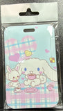 ID Card Badge Holder - Sanrio - Cinnamoroll And Bunny Tea Party Plaid - foto real del paquete