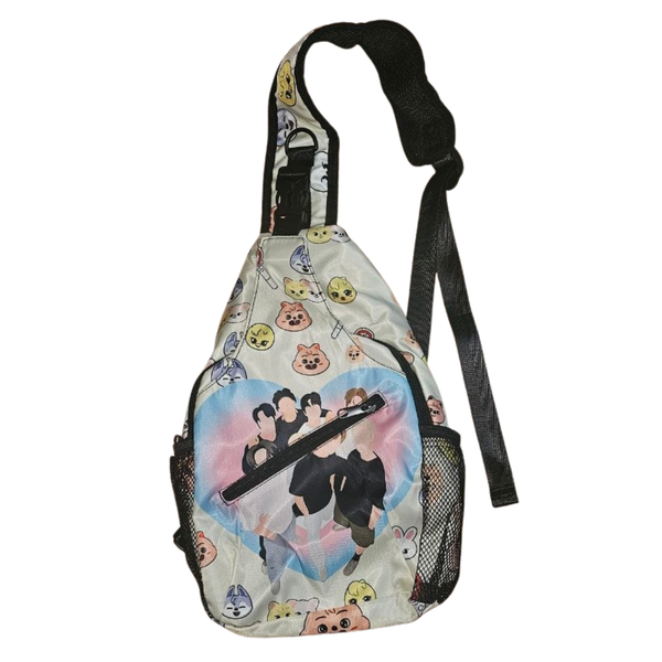 Crossbody Bag - Stray Kids - SKZOO Faces Sling With Heart Group Graphic