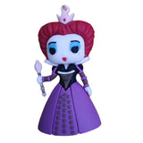 3D PVC Figure Keychain - Alicia En El País De Las Maravillas - Queen Of Hearts Holding Scepter