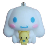3D PVC Figure Keychain - Cinnamoroll De Hello Kitty - Cinnamoroll Holding Milk