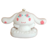 3D PVC Figure Keychain - Cinnamoroll De Hello Kitty - Cinnamoroll Flower Crown Sitting