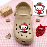 Crocs Charm - Hello Kitty - In Cowboy Hat Holding Heart