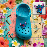 Crocs Charm - Lilo & Stitch - Stitch Holding A Heart
