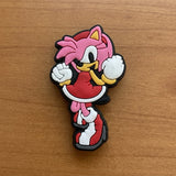 Crocs Charm - Sonic - Amy Rose Fists Up Standing